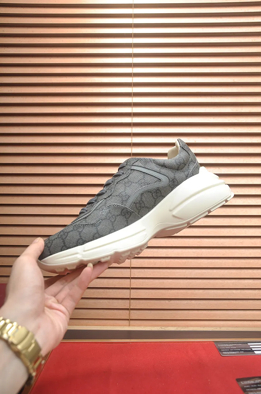 Men's shoes 💰540💶【GUCCI】 (couple style) (the highest version of Gucci's popular dad shoes. 🚹🚹2023 counter sales simultaneously ,, the upper is made of imported cowhide, comfortable sheepskin lining, great foot feel, original lightweight shock-absorbing thickened foam outsole, simple color matching, versatile and handsome, code number: 35-40 for women, 38-45 for men (45 is customized and non-returnable) "Full set of packaging, card, certificate, cloth bag, handbag"
